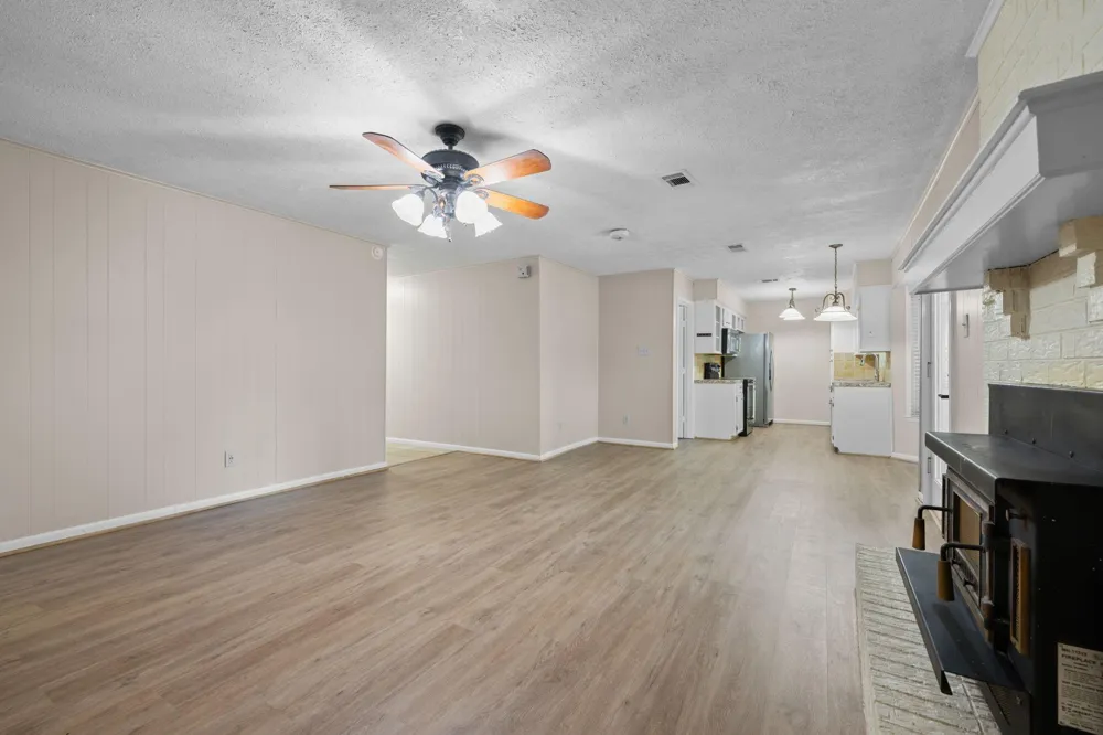 624 Morrison Drive Livingston, TX 77351