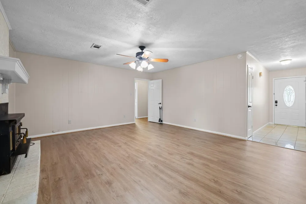 624 Morrison Drive Livingston, TX 77351
