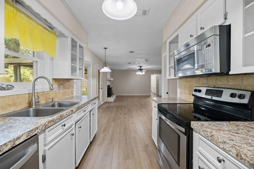624 Morrison Drive Livingston, TX 77351