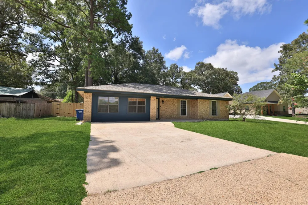 624 Morrison Drive Livingston, TX 77351
