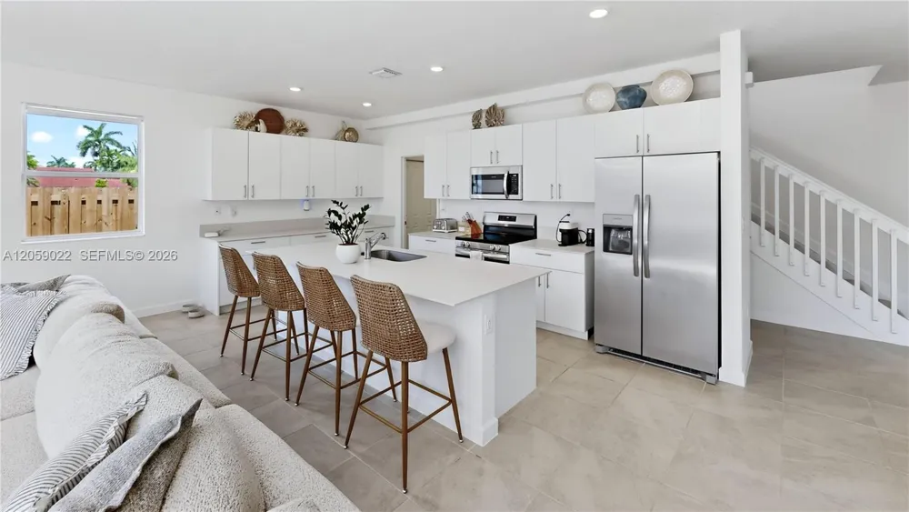 2208 SE 30th St Homestead, FL 33035