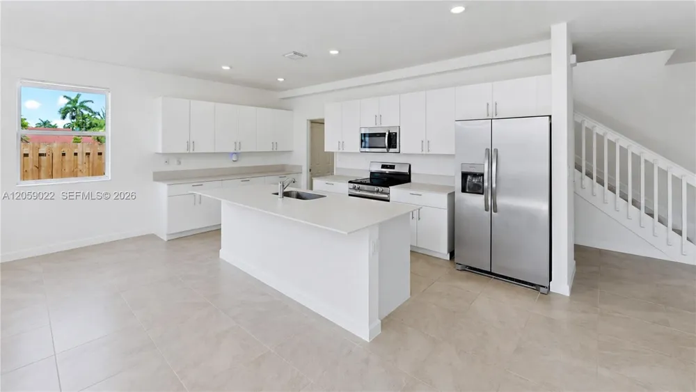2208 SE 30th St Homestead, FL 33035