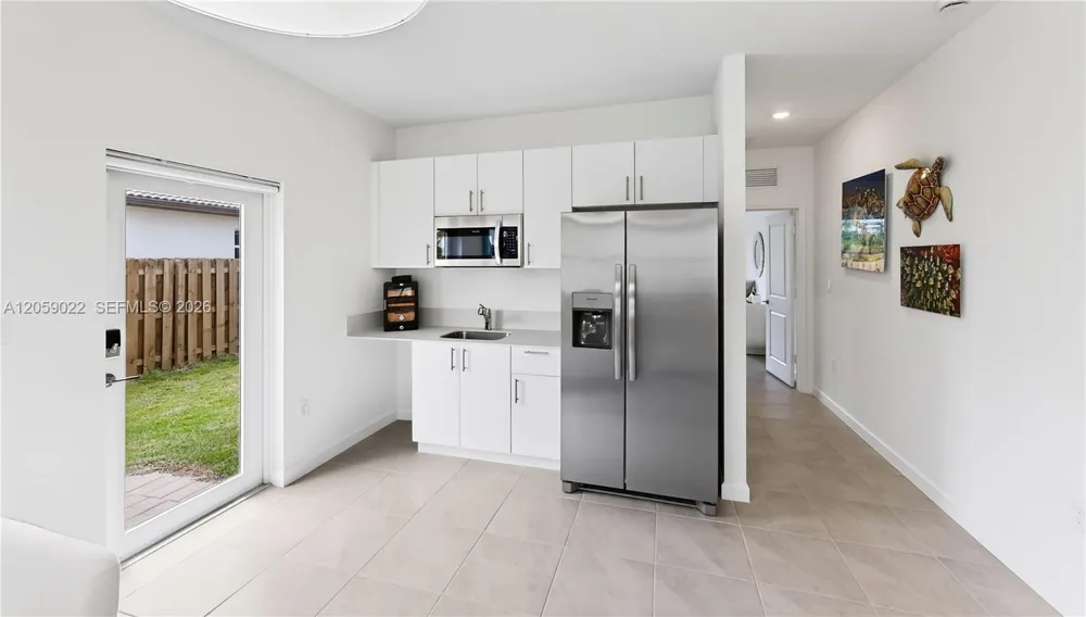 2208 SE 30th St Homestead, FL 33035