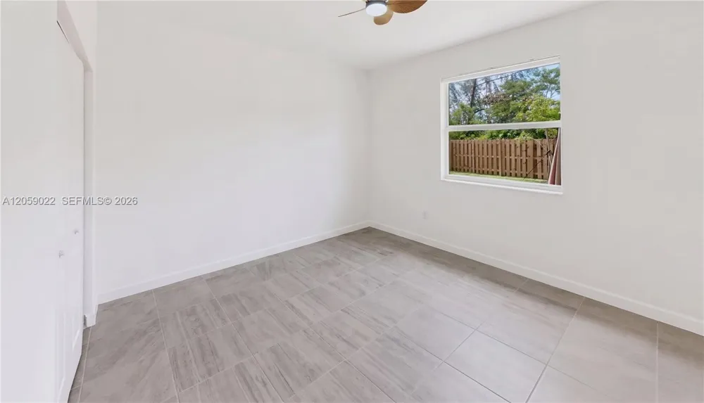 2208 SE 30th St Homestead, FL 33035