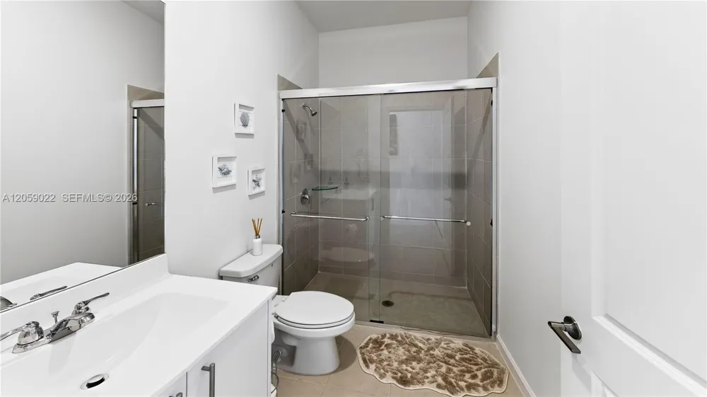 2208 SE 30th St Homestead, FL 33035