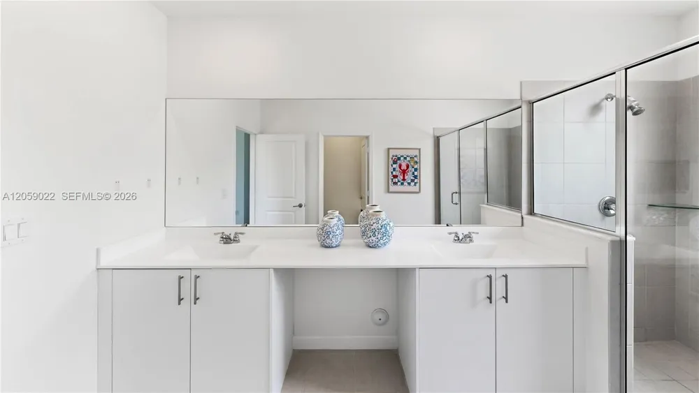 2208 SE 30th St Homestead, FL 33035