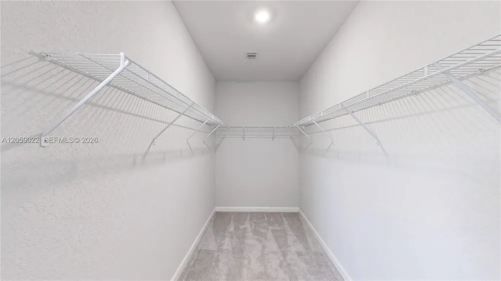2208 SE 30th St Homestead, FL 33035