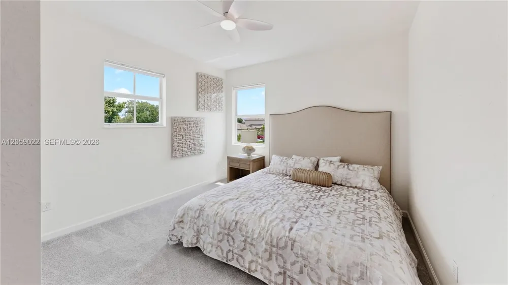 2208 SE 30th St Homestead, FL 33035