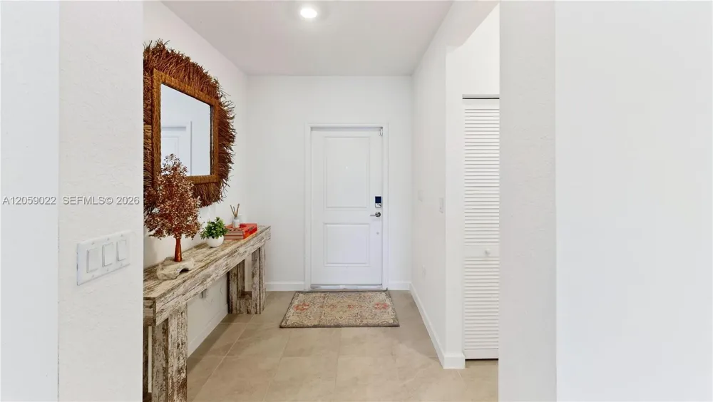 2208 SE 30th St Homestead, FL 33035