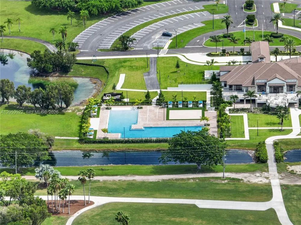 2208 SE 30th St Homestead, FL 33035