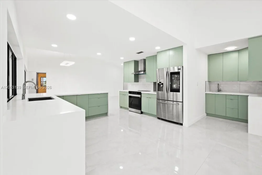 9272 NW 18th St Plantation, FL 33322