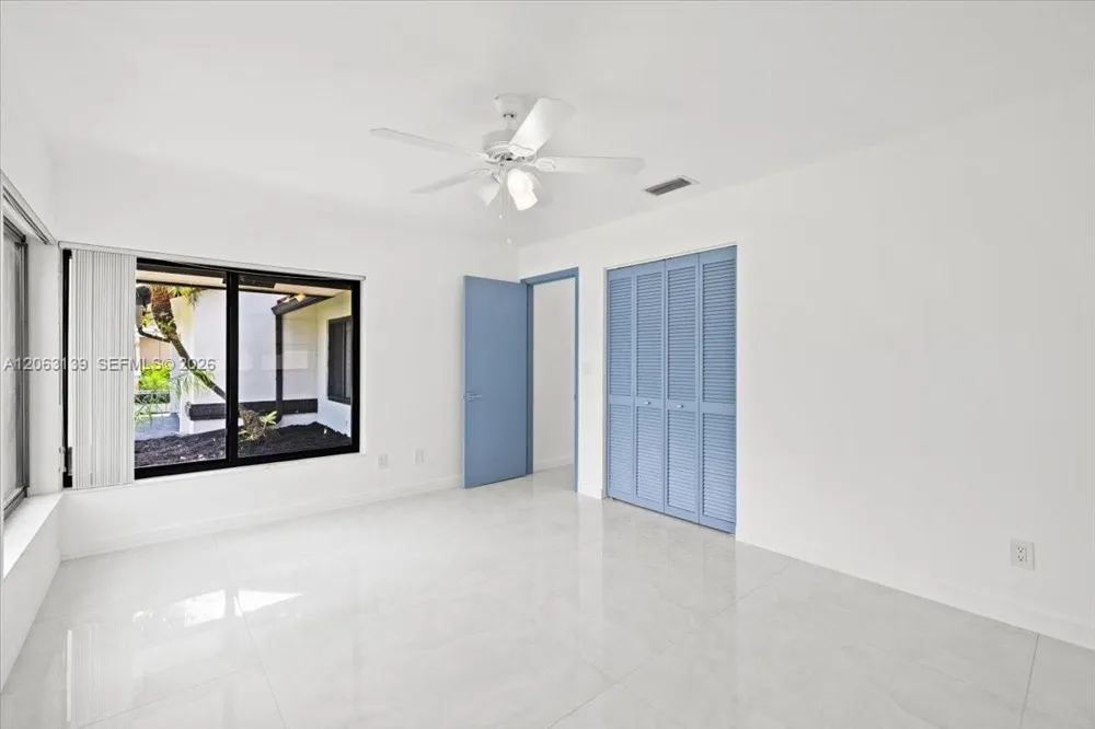 9272 NW 18th St Plantation, FL 33322