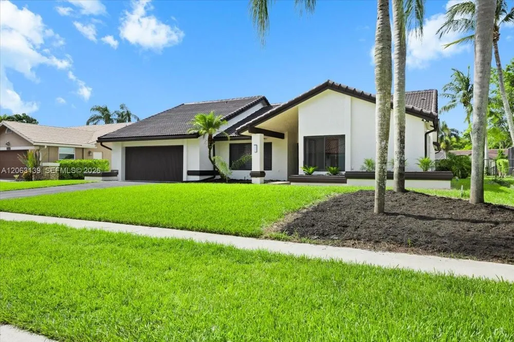 9272 NW 18th St Plantation, FL 33322