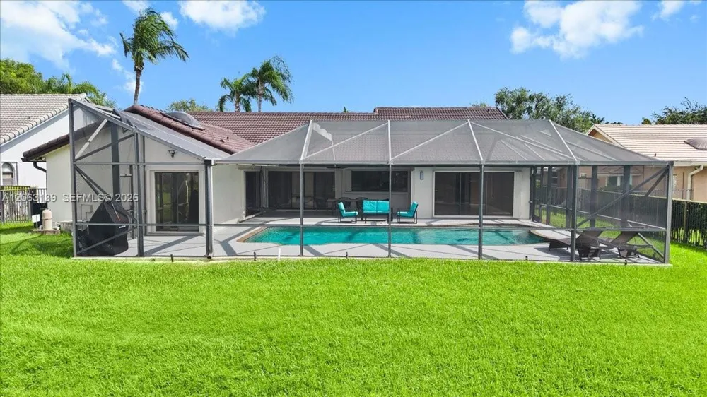 9272 NW 18th St Plantation, FL 33322