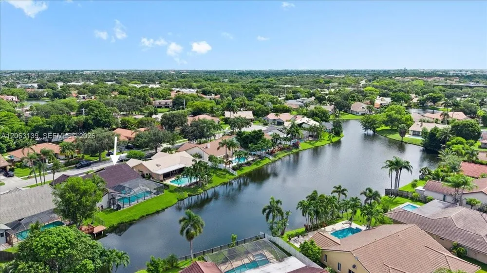 9272 NW 18th St Plantation, FL 33322
