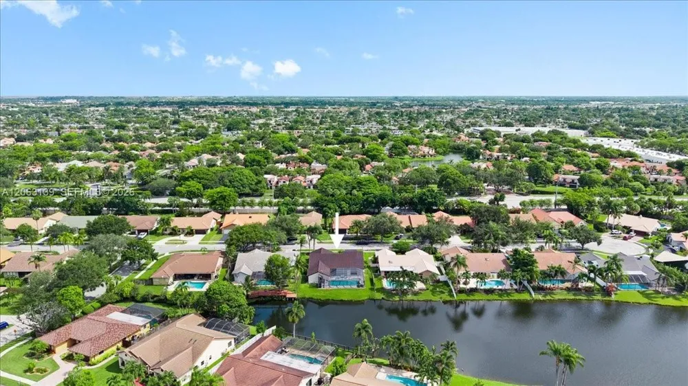 9272 NW 18th St Plantation, FL 33322