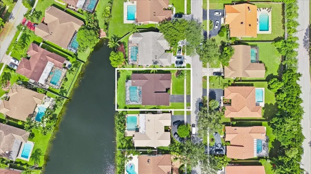 9272 NW 18th St Plantation, FL 33322