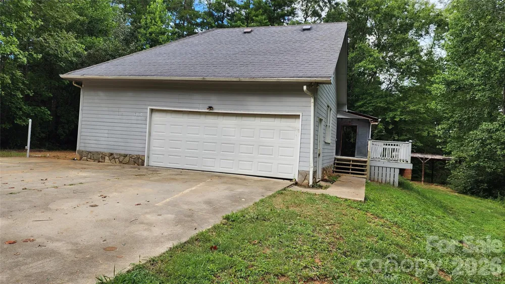 2020 Ada Williams Lane Lenoir, NC 28645