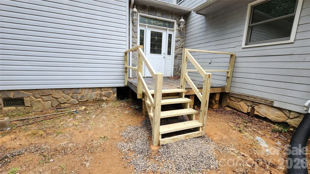 2020 Ada Williams Lane Lenoir, NC 28645