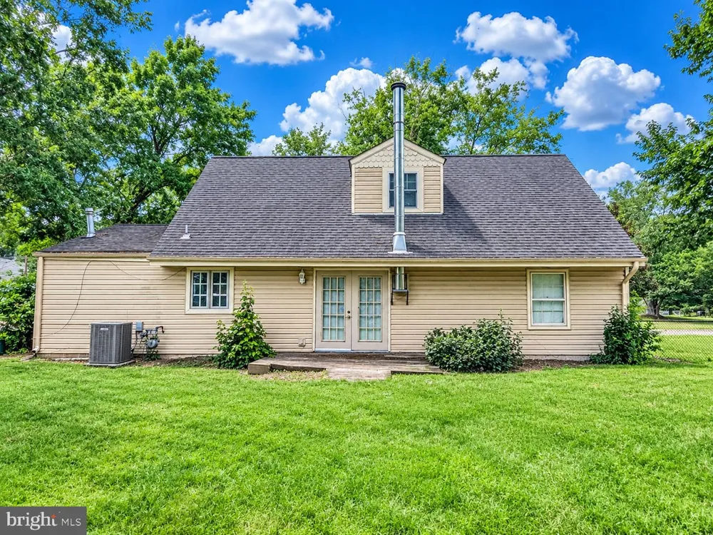 1014 STONE AVENUE Waldorf, MD 20602