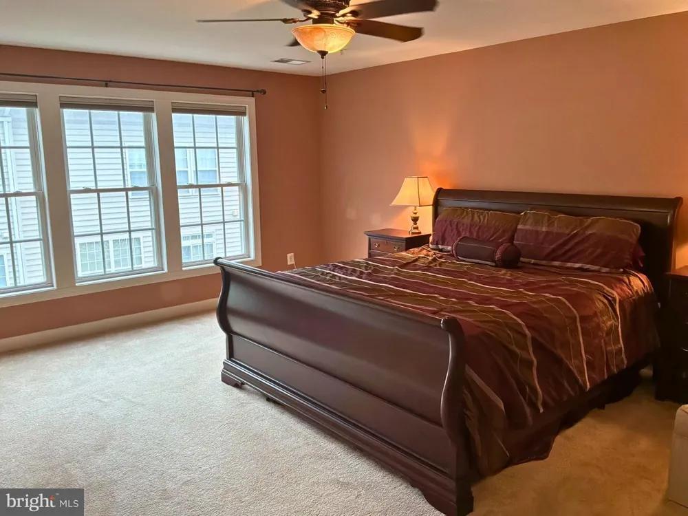 8006 RESERVE WAY Vienna, VA 22182