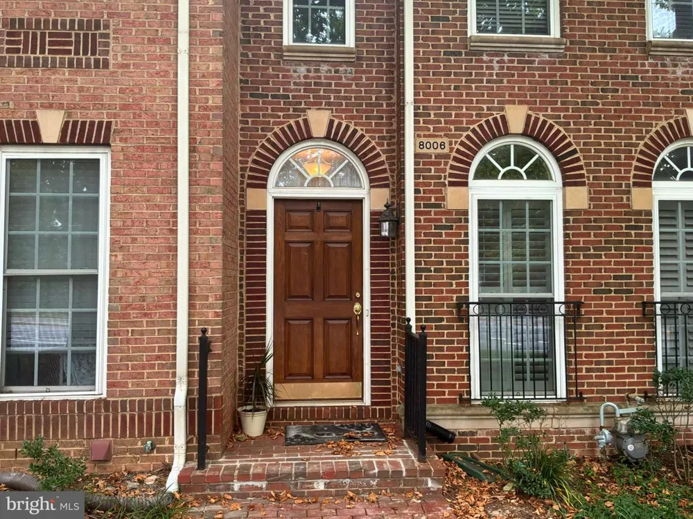 8006 RESERVE WAY Vienna, VA 22182