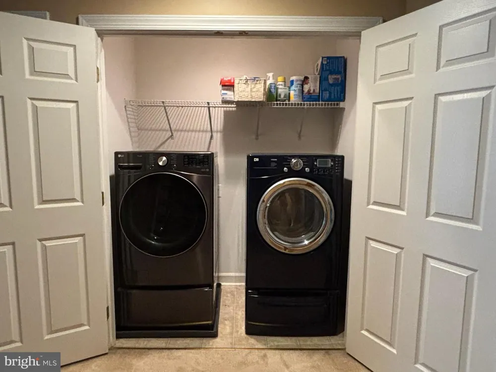 8006 RESERVE WAY Vienna, VA 22182