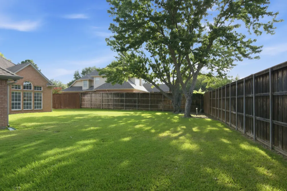 94 Bremen Drive Hurst, TX 76054