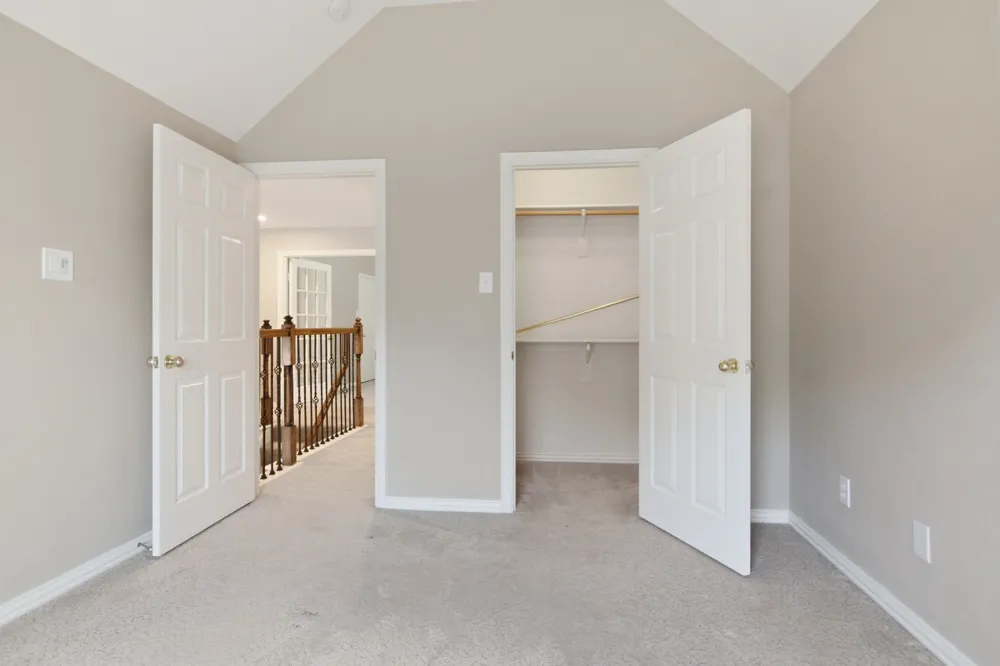 94 Bremen Drive Hurst, TX 76054