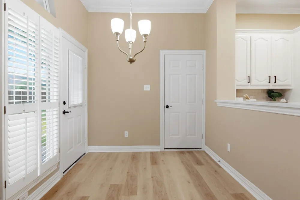94 Bremen Drive Hurst, TX 76054