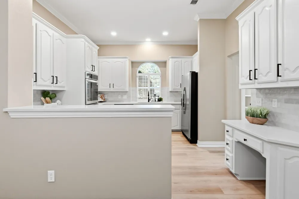 94 Bremen Drive Hurst, TX 76054