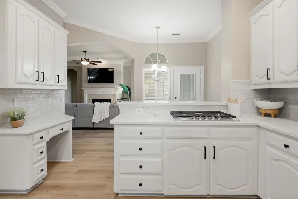 94 Bremen Drive Hurst, TX 76054