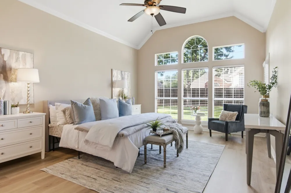 94 Bremen Drive Hurst, TX 76054