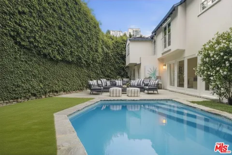 8809 Evanview Drive