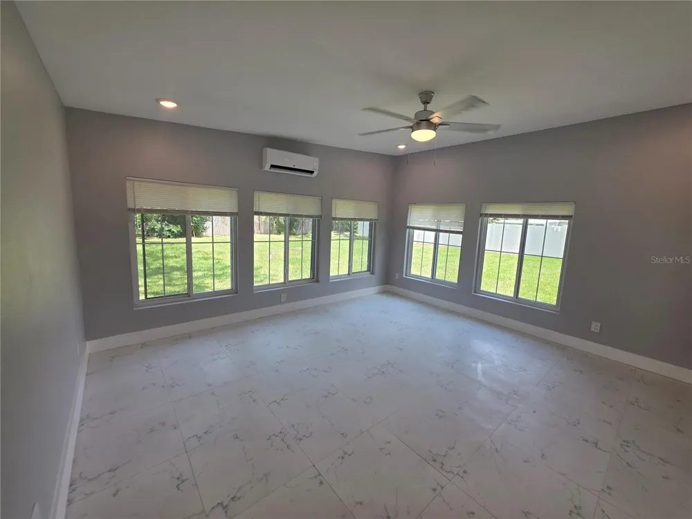 1911 W AMELIA STREET Orlando, FL 32805