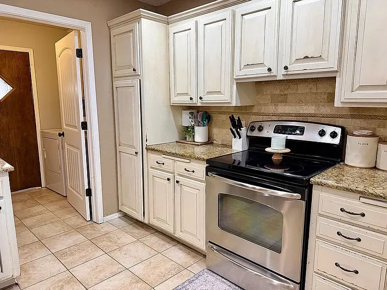 412 Beaumont Court Cleveland, OK 74020