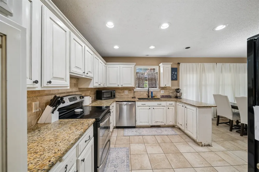 412 Beaumont Court Cleveland, OK 74020