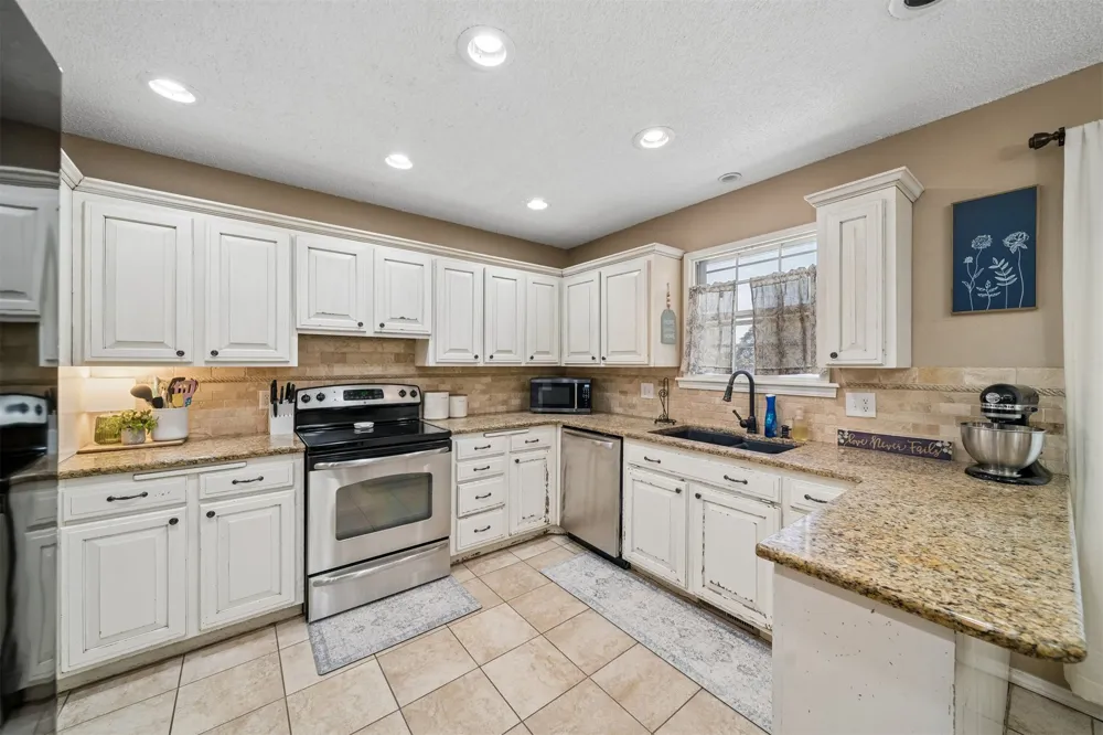412 Beaumont Court Cleveland, OK 74020