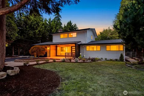 3116 Crystal Springs Road W