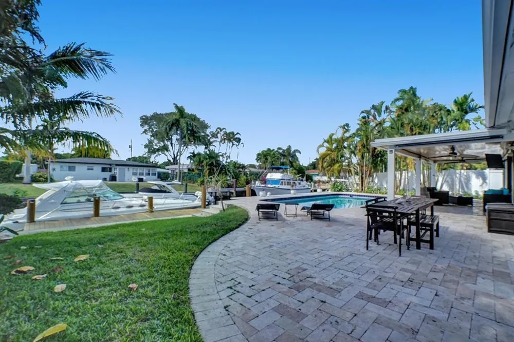 1701 SW 22ND AVENUE Fort Lauderdale, FL 33312