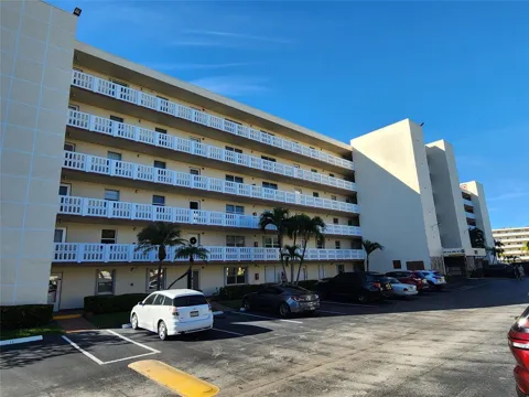 321 SE 3rd Street #302