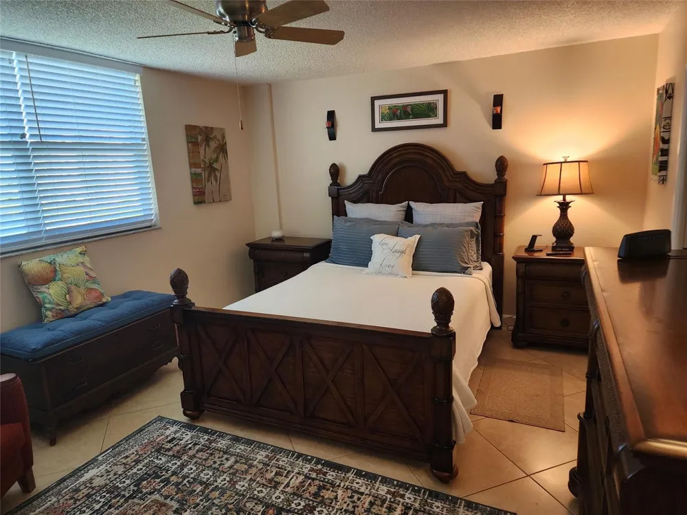 321 SE 3rd Street #302 Dania Beach, FL 33004