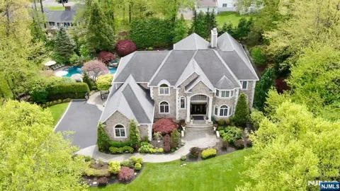 457 Devonshire Drive