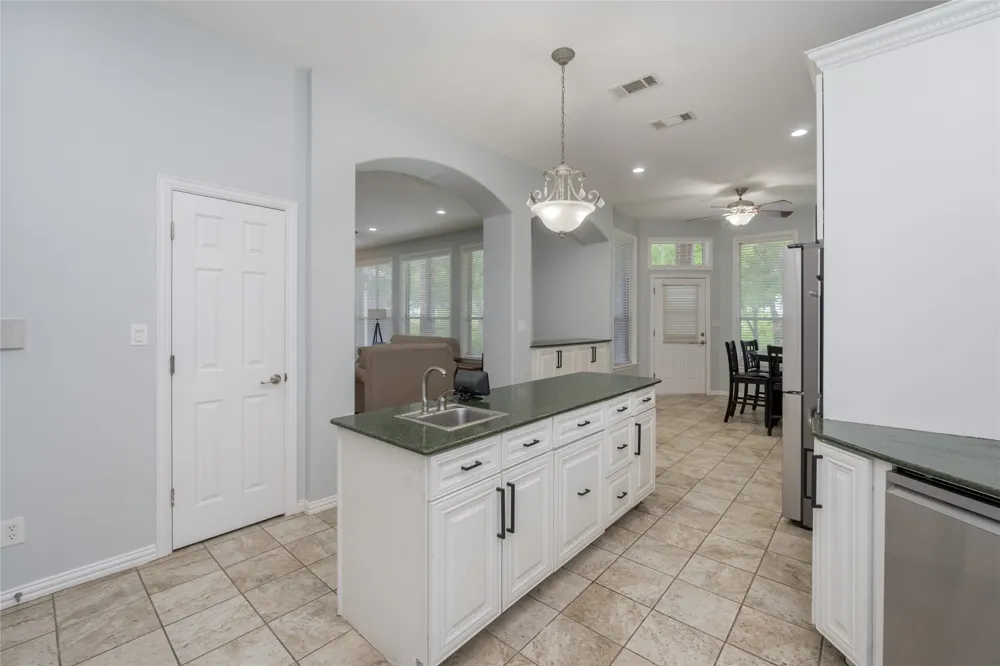 135 Kirkpatrick Road Ennis, TX 75119