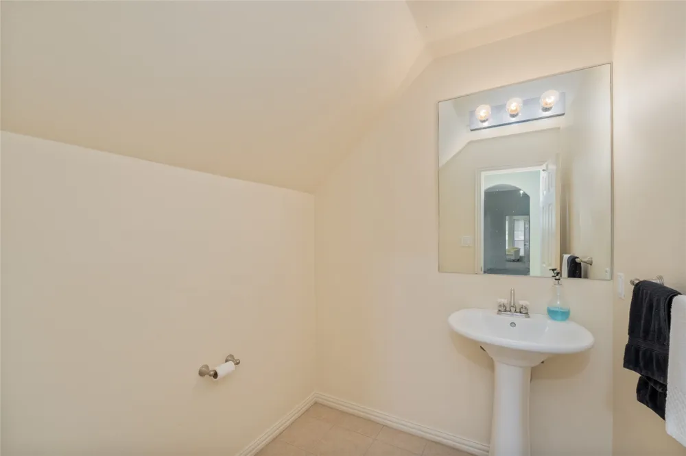 135 Kirkpatrick Road Ennis, TX 75119