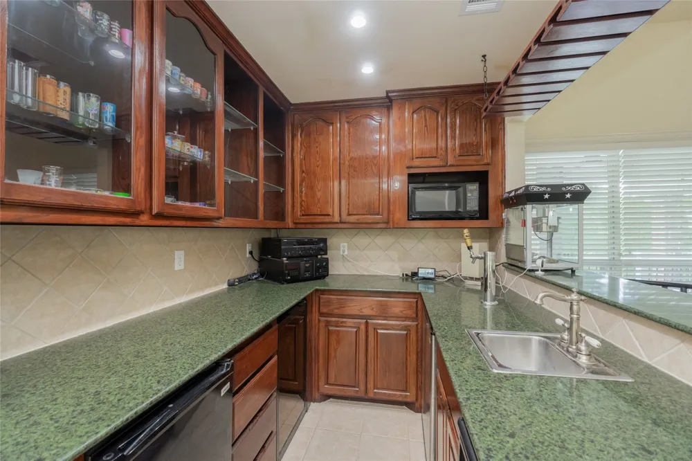 135 Kirkpatrick Road Ennis, TX 75119