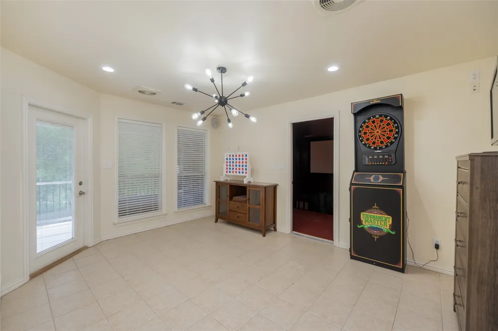 135 Kirkpatrick Road Ennis, TX 75119