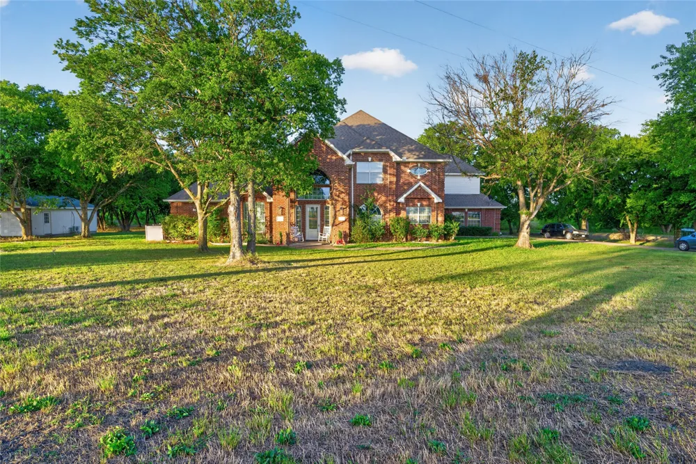 135 Kirkpatrick Road Ennis, TX 75119
