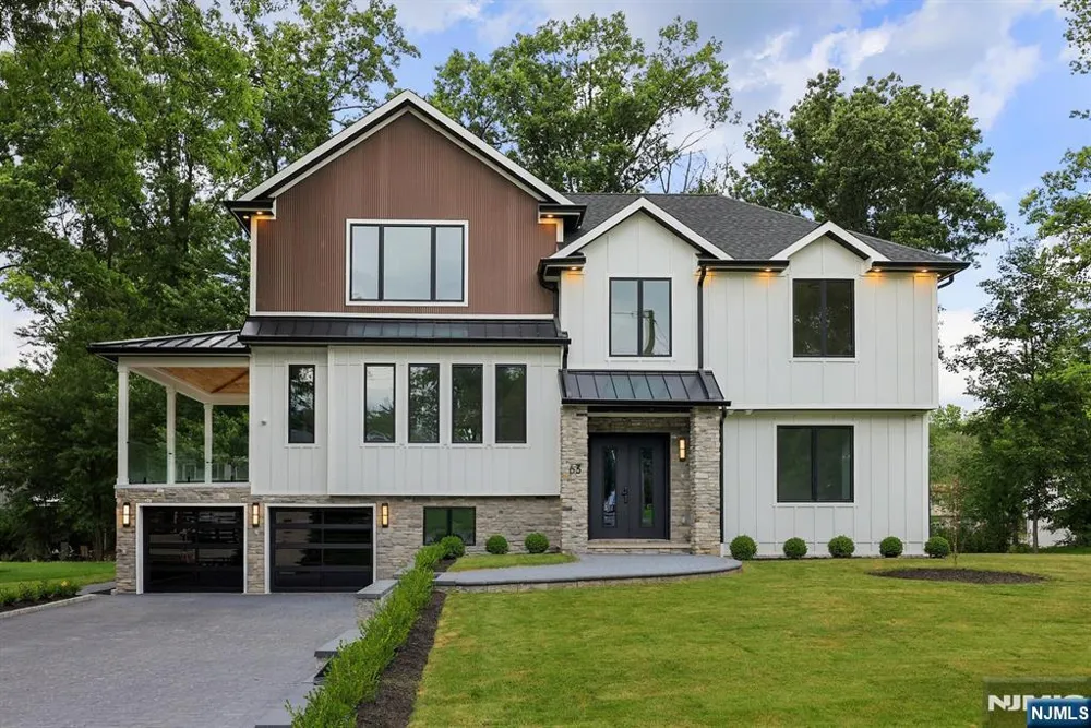 63 Billingsley Drive Livingston, NJ 07039