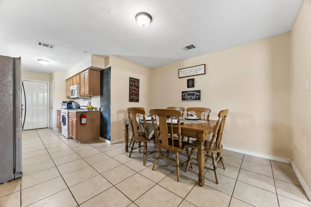 425 S Brownell Street La Porte, TX 77571